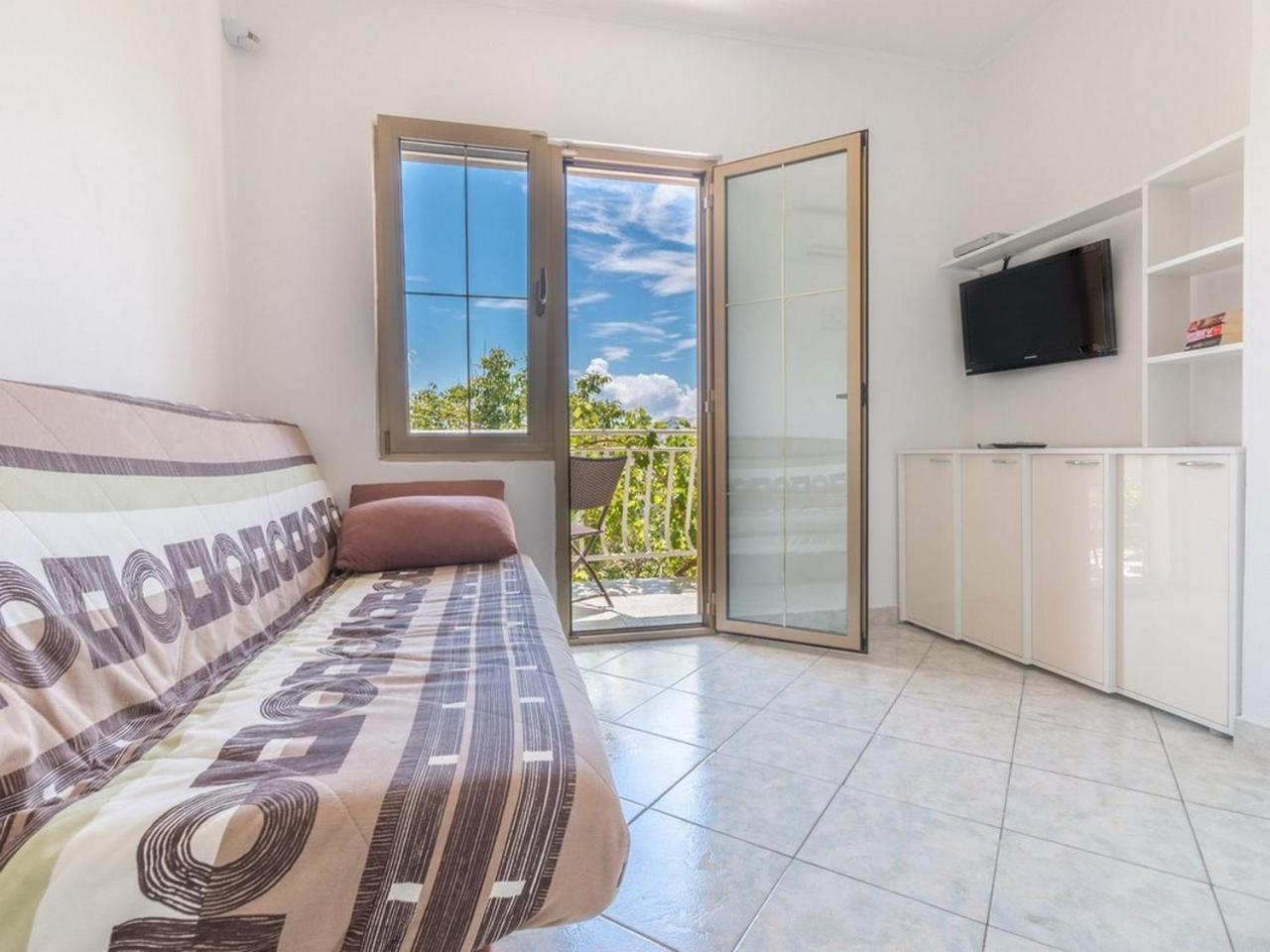 Apartment And Rooms Kristina 巴斯卡 外观 照片
