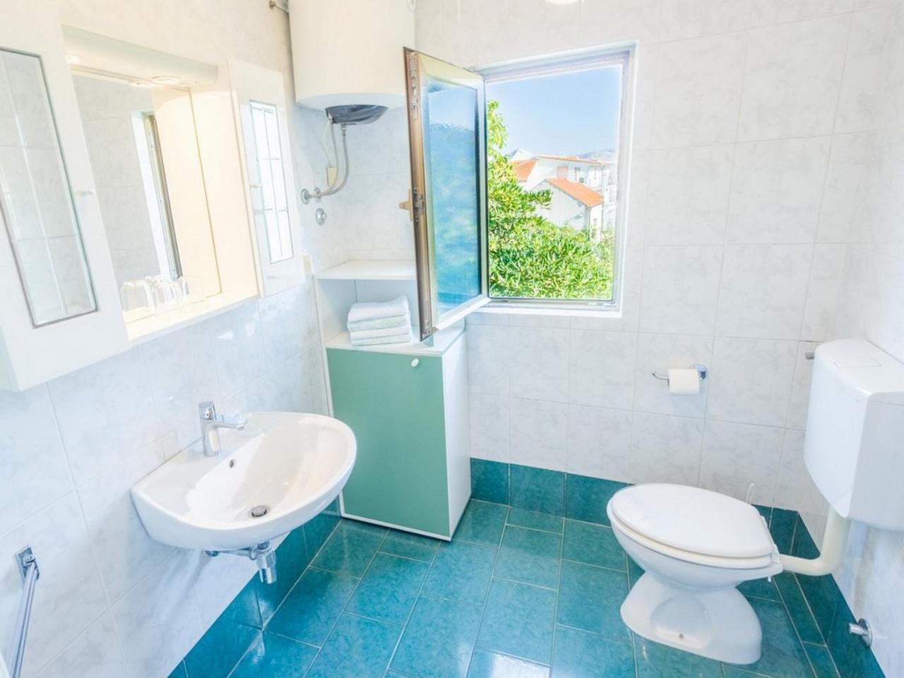 Apartment And Rooms Kristina 巴斯卡 外观 照片