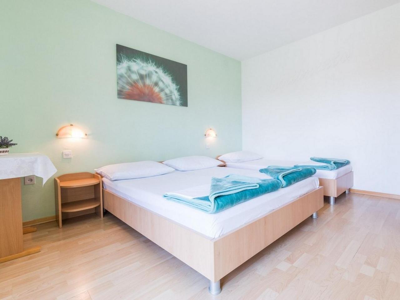 Apartment And Rooms Kristina 巴斯卡 外观 照片