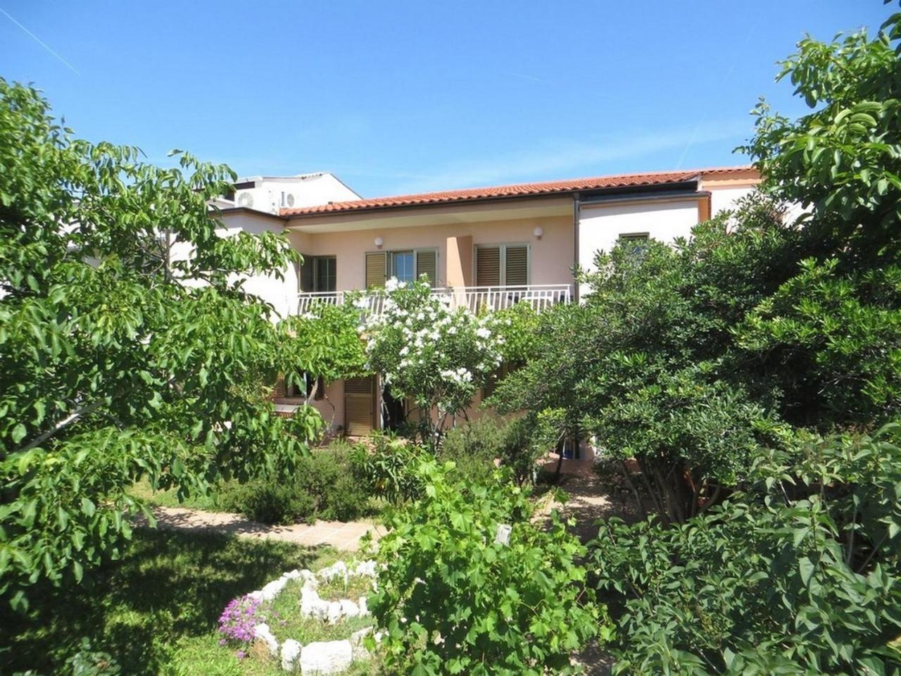 Apartment And Rooms Kristina 巴斯卡 外观 照片