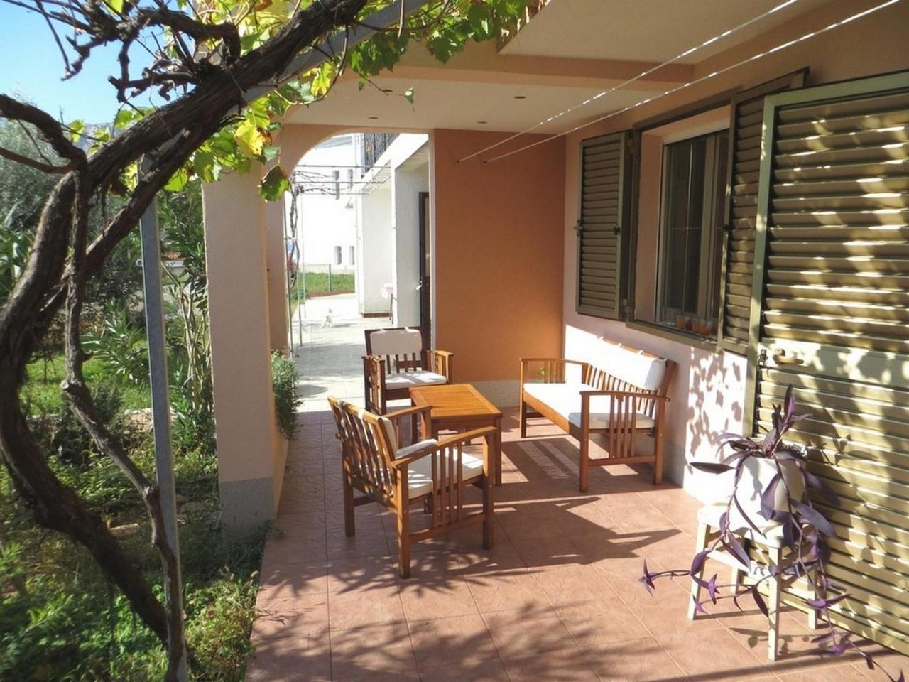 Apartment And Rooms Kristina 巴斯卡 外观 照片